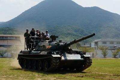 戦車試乗風景