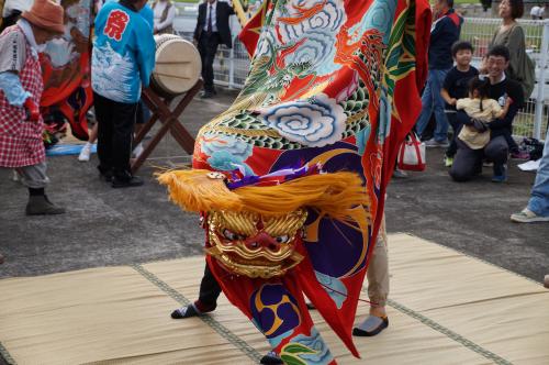 上川原獅子組獅子舞写真１