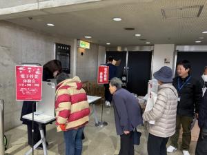 1月17日防災講演会での体験会写真1