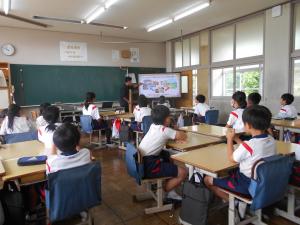 西部小学校写真