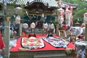 東木熊野神社東下獅子組獅子全体図１