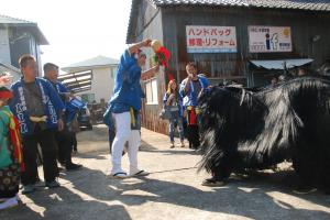 五条獅子組御旅所獅子舞写真1