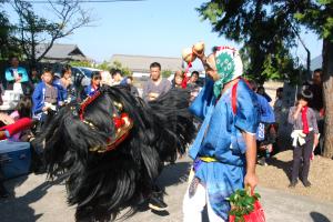 五条獅子組御旅所獅子舞写真３