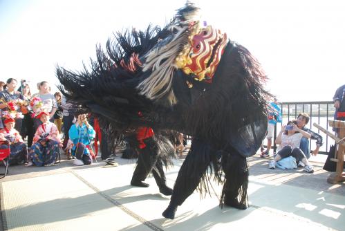 土居獅子組神事場獅子舞写真1