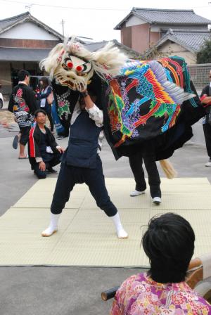 上吉田東部獅子組村づかい写真7