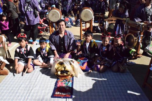 弘田下所獅子組記念撮影写真