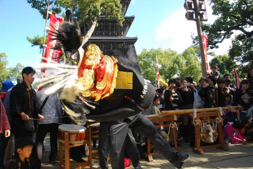 空海まつりでの金蔵寺獅子組宮づかい写真３