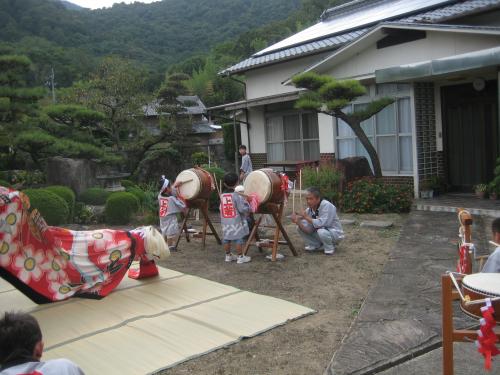 獅子組提供大麻上組獅子舞写真５