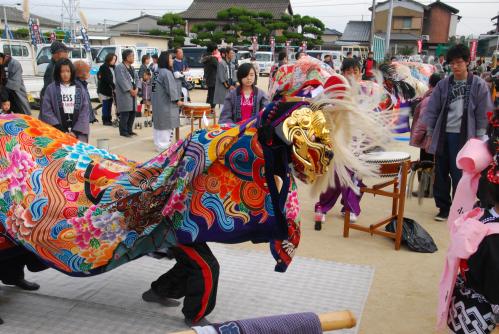 筆岡公民館まつり弘田下所獅子組獅子舞写真1