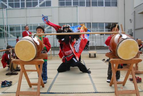 筆岡公民館まつり西下所獅子舞4