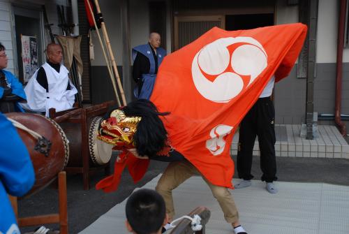 2015年度上ミ獅子組獅子舞写真2