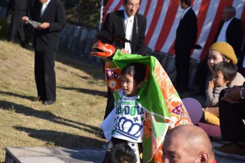 獅子をまとう子ども1