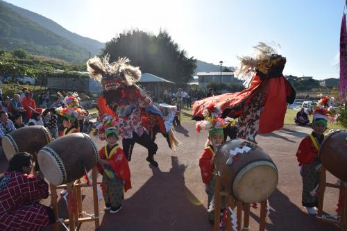 2015年曼荼羅寺東組獅子舞写真2