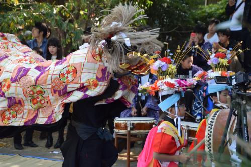 2015年曼荼羅寺獅子組獅子舞写真1３