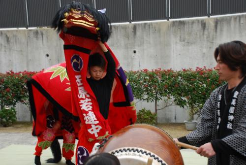 2015年西原獅子組獅子舞写真1３