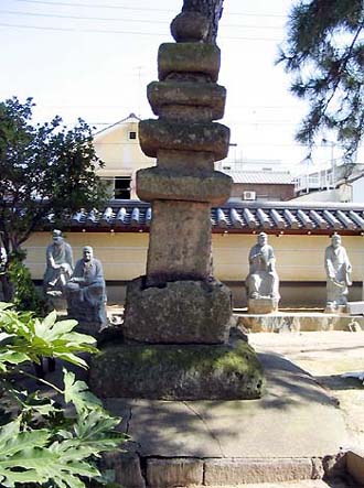 善通寺伽藍　足利尊氏の利生塔正面写真