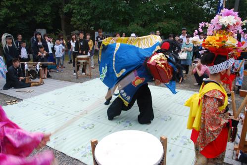 財の神獅子組獅子舞写真１