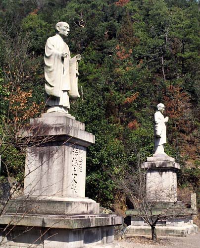 牛額寺　月照・信海像写真