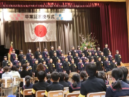 東部小学校卒業式写真２